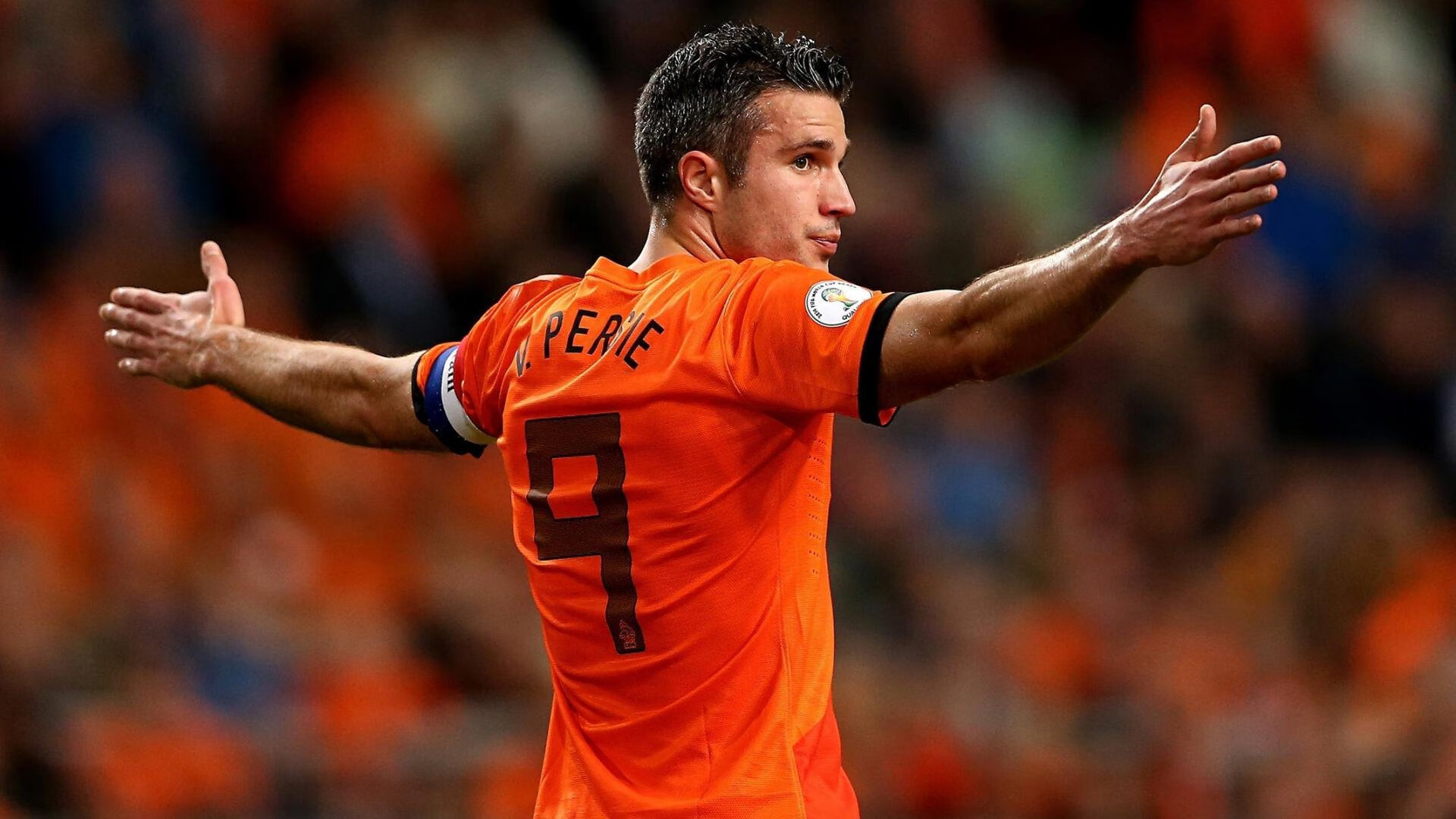 九游网游官网-全黑队的每次进攻和防守都极具威胁，是橄榄球锦标赛中的顶尖球队